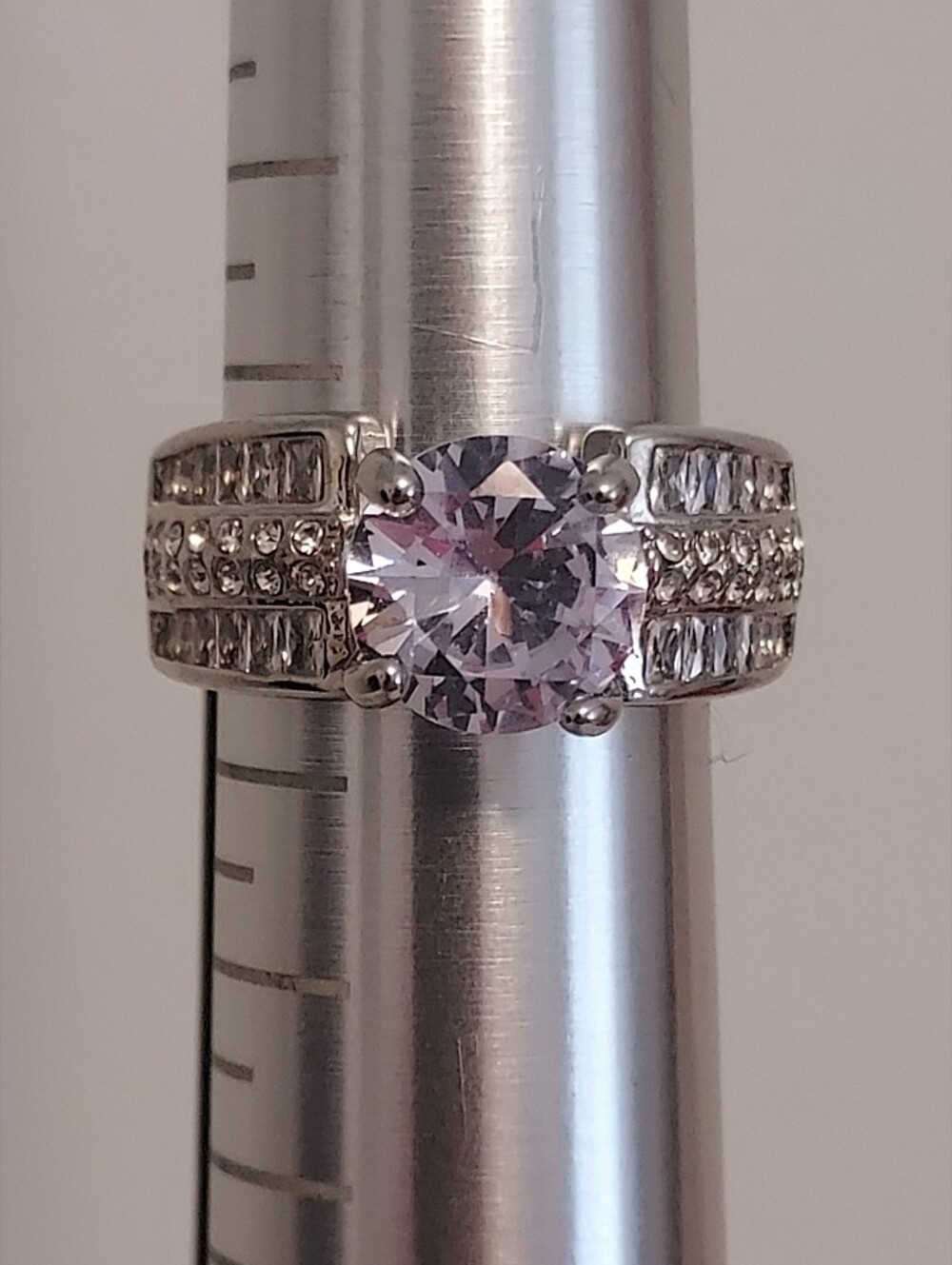 Lovisa Silvertone Large Solitaire w/ Baguette/Round Accent Stones Ring Size 8